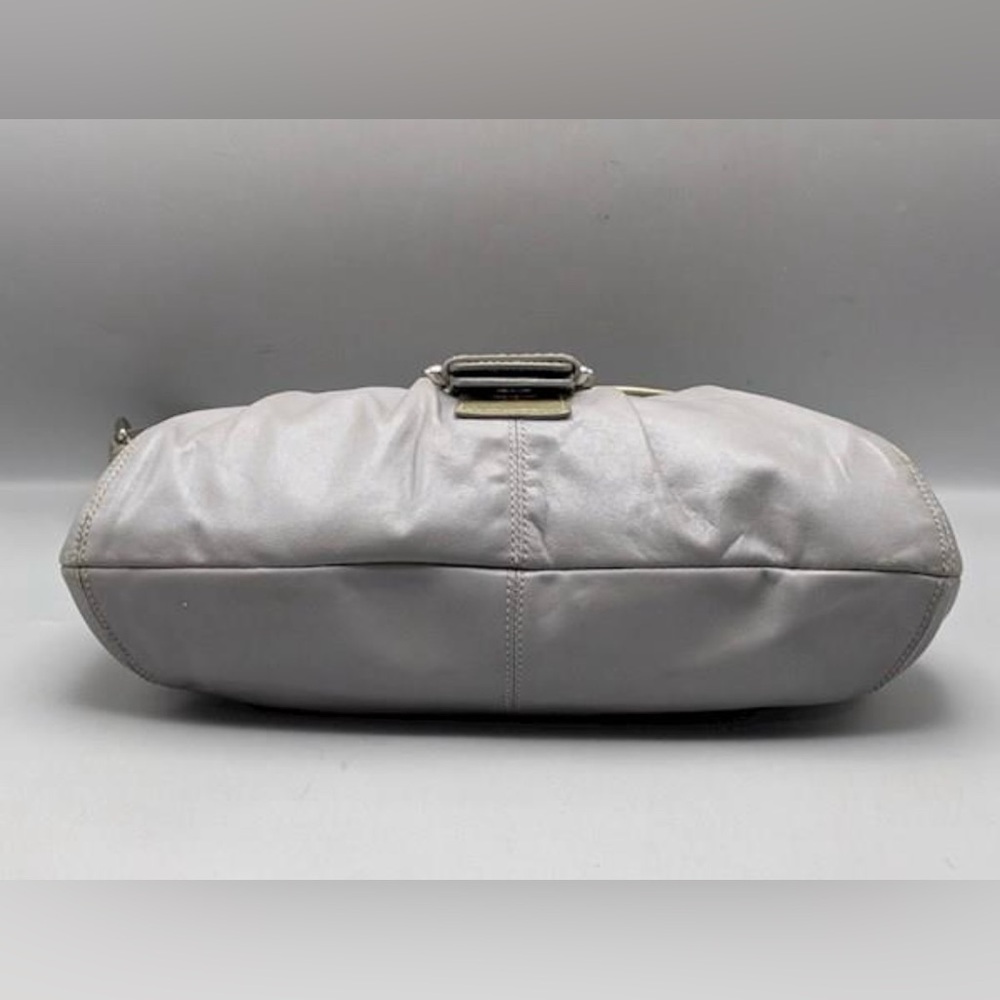 "Coach Soho Pleated F15204 Gray Leather Buckle Flap Medium Shoulder Bag ".sold - Picture 4 of 5